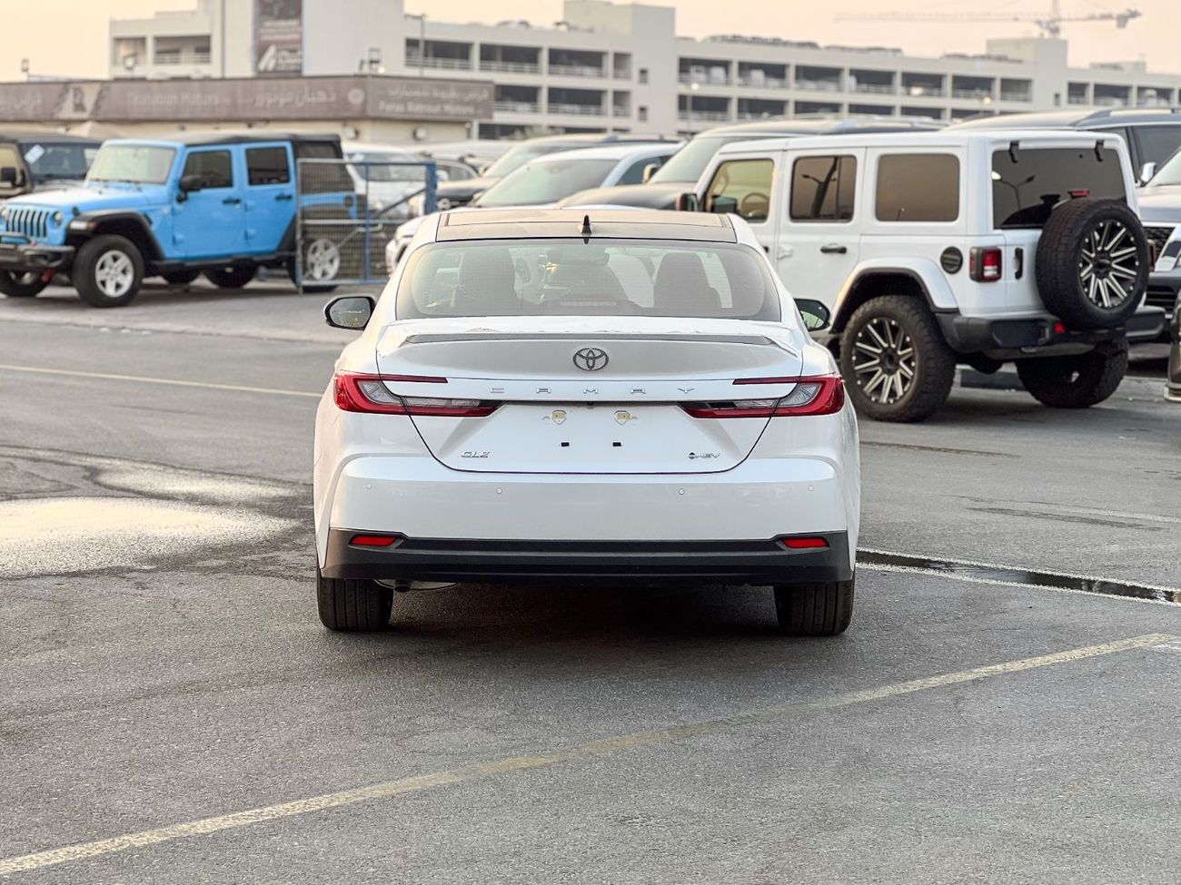 Toyota Camry EXPORT ONLY - Toyota Camry GLE HEV 2.5L