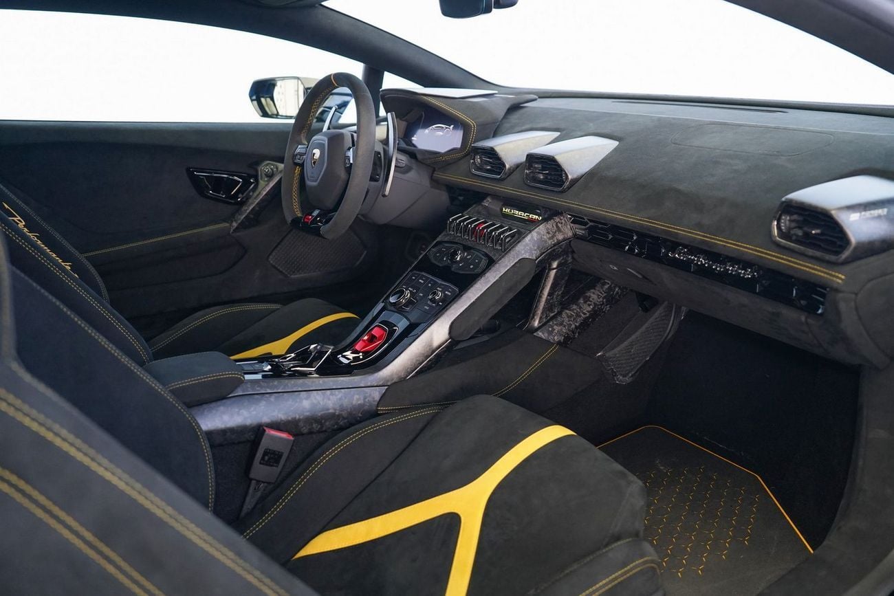 لامبورغيني هوراكان PERFORMANTE