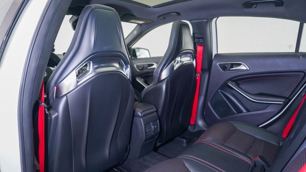 Mercedes-Benz A 45 AMG Std 2.0L (355 HP) Special Offer | Collector’s Example, Low KM | A 45 AMG Edition 1