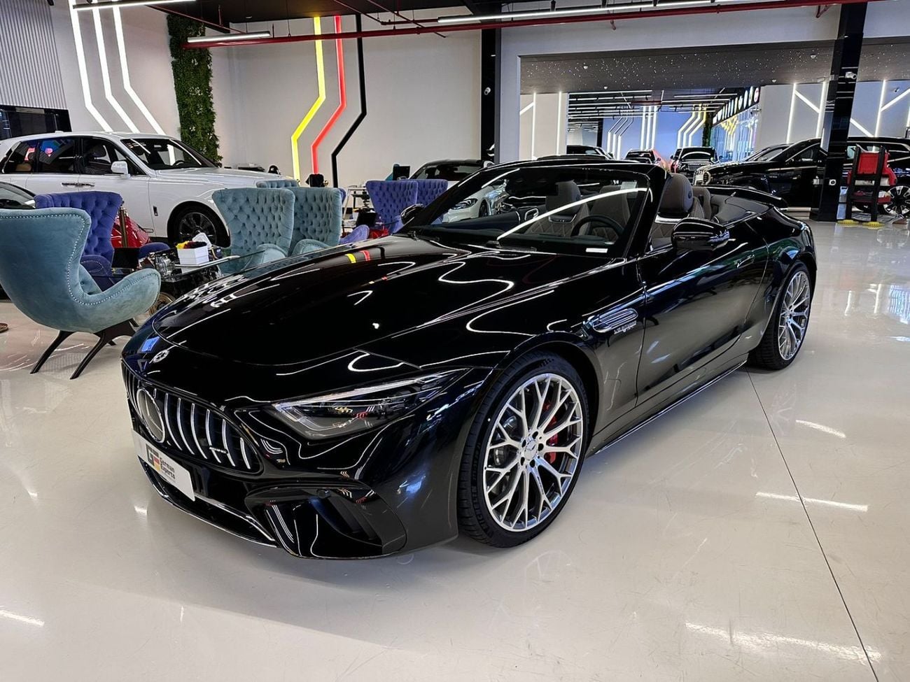 مرسيدس بنز SL 55 AMG Roadster 4Matic+