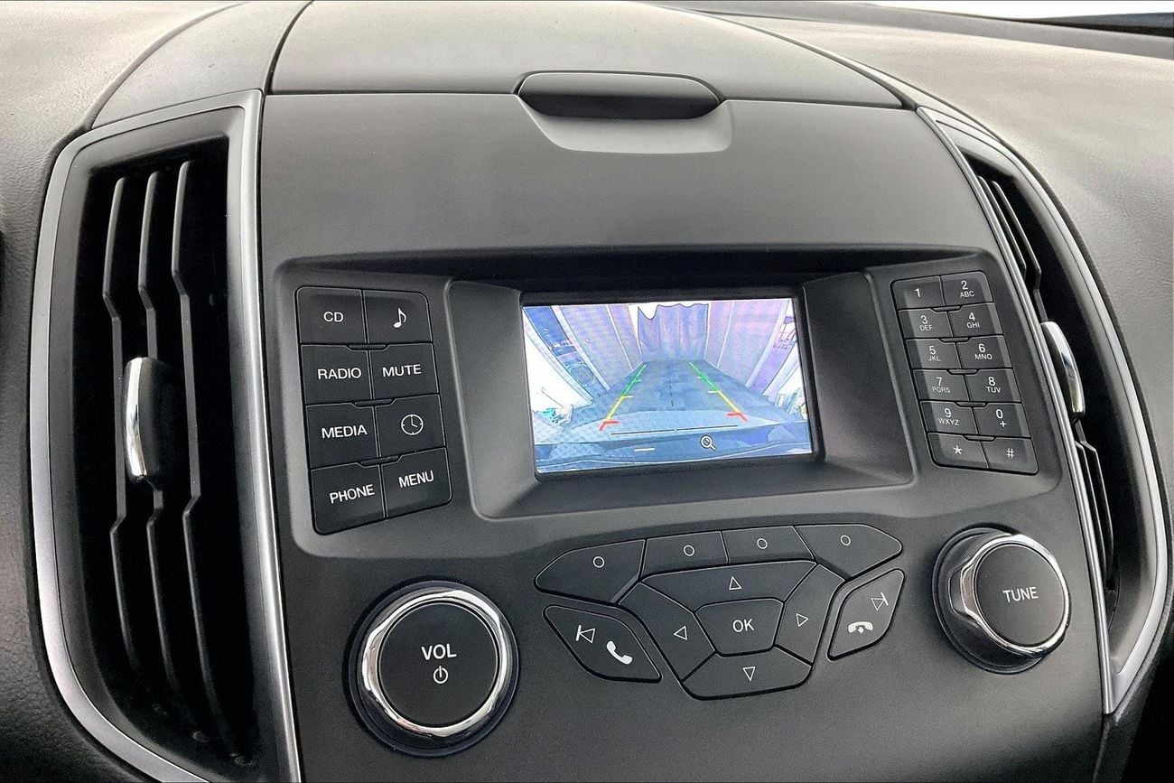 فورد إدج SE | سنة ضمان مجانية | خالية من أضرار الفيضانات