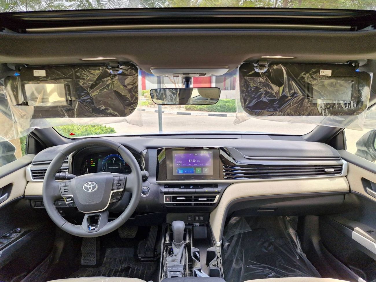 تويوتا كامري 2025 TOYOTA CAMRY HEV LE 2.5L BASIC GCC BRAND NEW 0KM