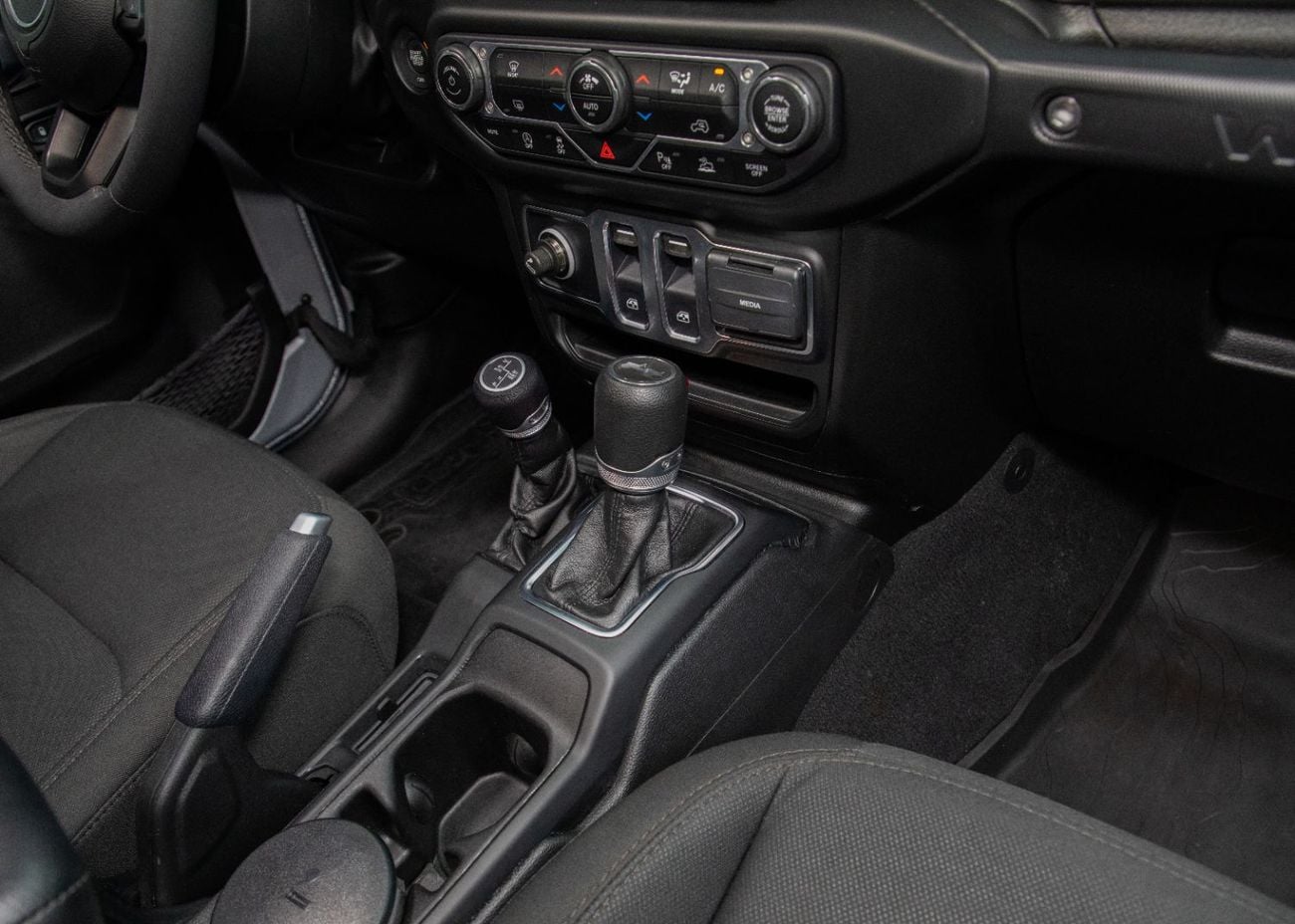 Jeep Wrangler SPORT
