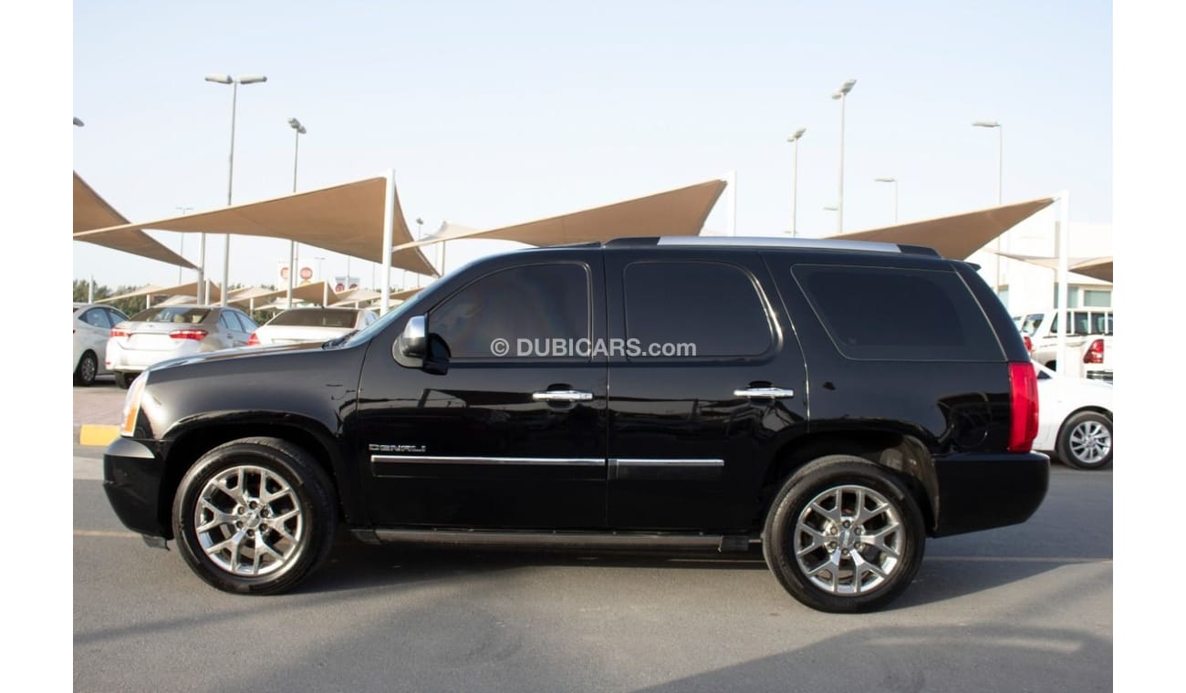 GMC Yukon GMC YOUKAN DENALI 2010
