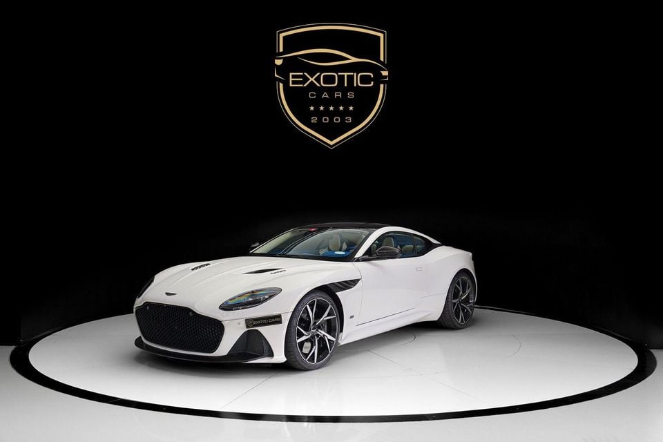 Aston Martin DBS 2019