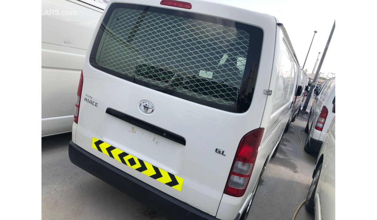 تويوتا هاياس Toyota Hiace Van, model:2015. Excellent condition