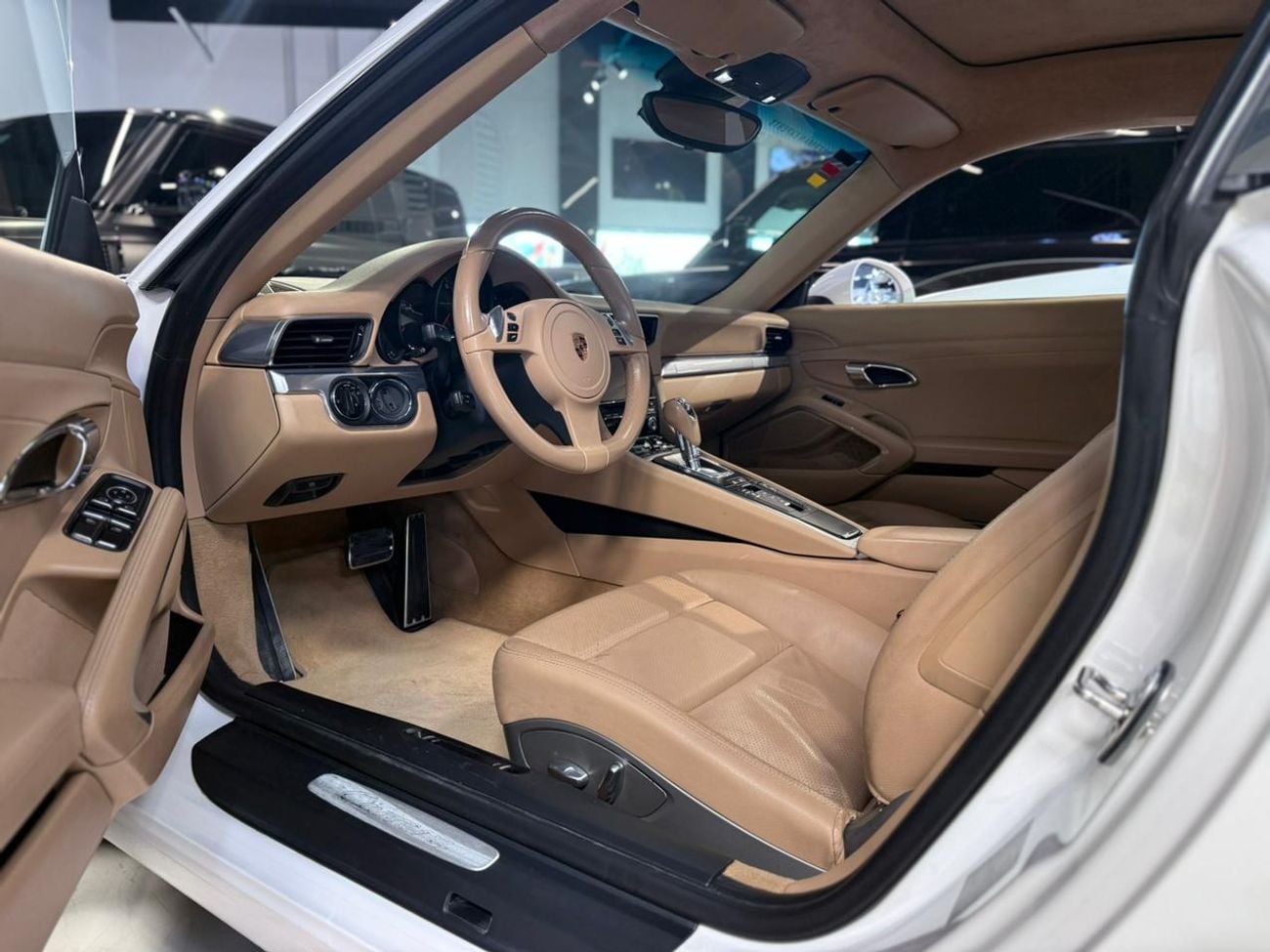 Porsche 911 Carrera 3.6L Coupe 2012 Porsche 911 Carrera - GCC - Full Service History - Good Condition