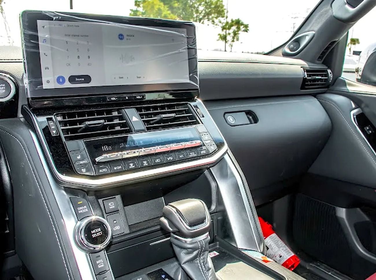 Toyota Land Cruiser VXR GCC Specs ( Soft Doors)