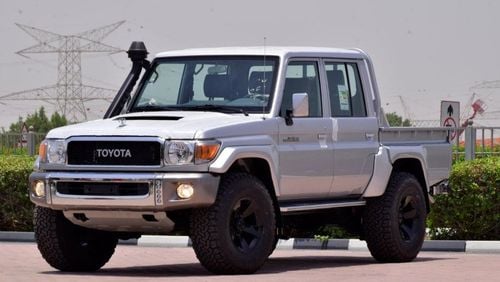 تويوتا لاند كروزر 79 Double Cab Pickup Extreme  V8 4.5l Turbo Diesel 6 Seat 4wd Manual Transmission