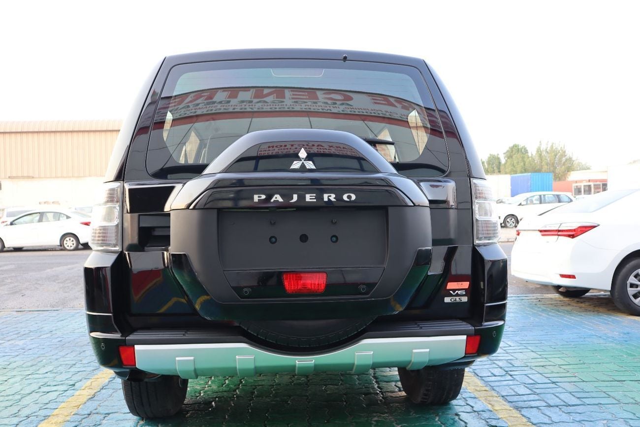 ميتسوبيشي باجيرو GLS M/L DIAMOND GLS Base 3.5L (7 Seater)