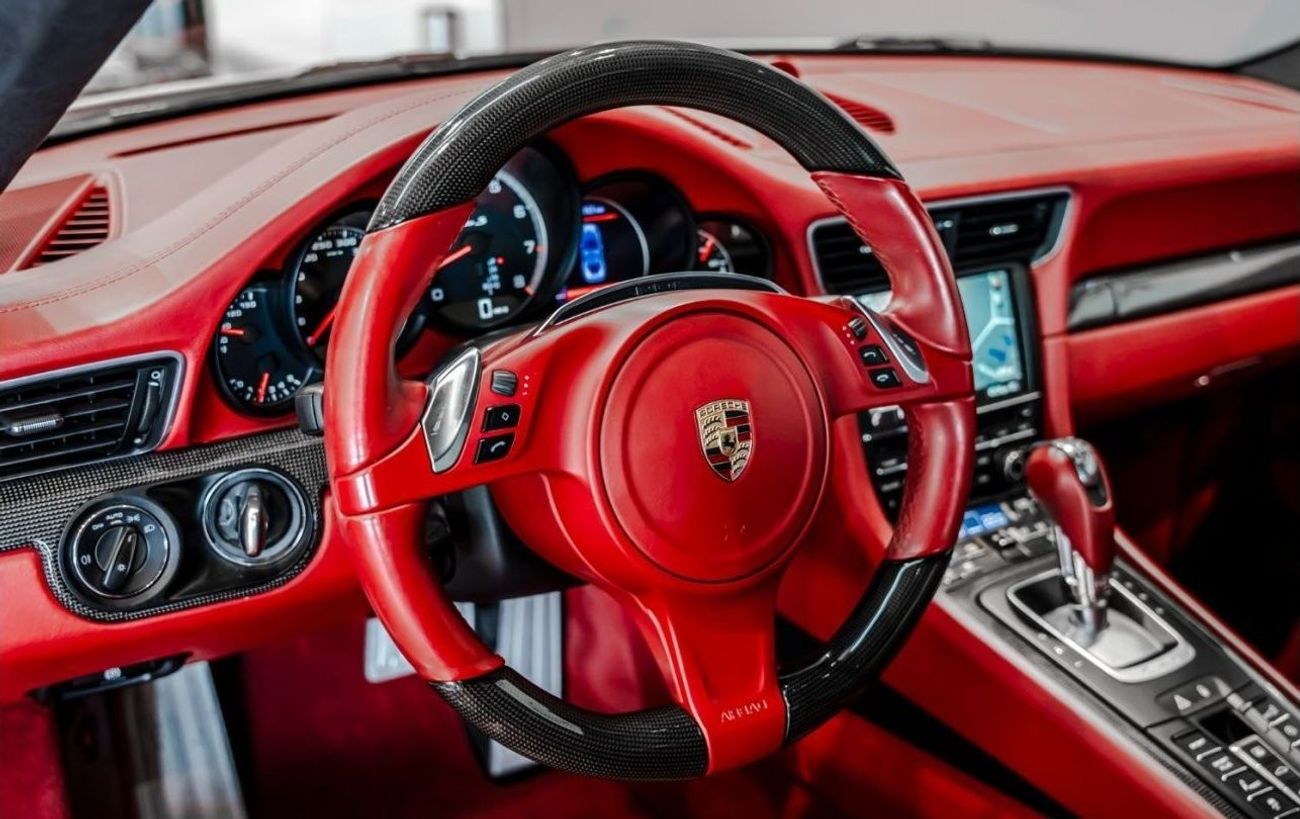 Porsche 911 2014 Porsche Turbo S, 2025 Porsche Warranty, Full Service History, Low KMs, GCC