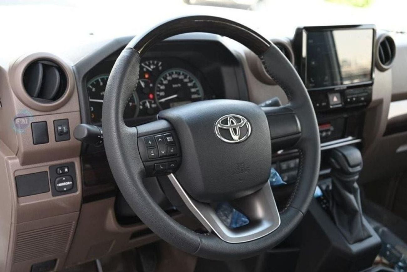 Toyota Land Cruiser Pick Up 79 Single Cab DLX 4.0L Petrol 4WD Automatic