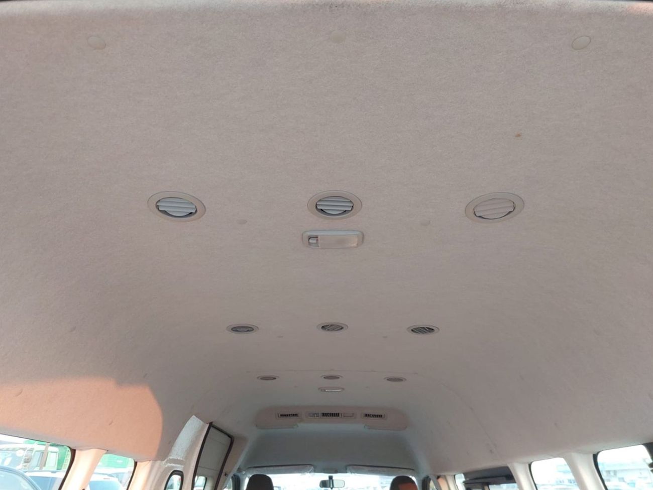 Toyota Hiace TOYOTA HIACE VAN RHD 2017 MODEL 2.7 L PETROL AUTOMATIC(PM80878)