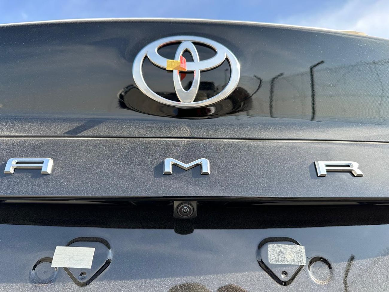 تويوتا كامري 2.5 GLE - PETROL - RADAR - JBL- ELECTRIC SEAT - MONITOR - MODEL 2026