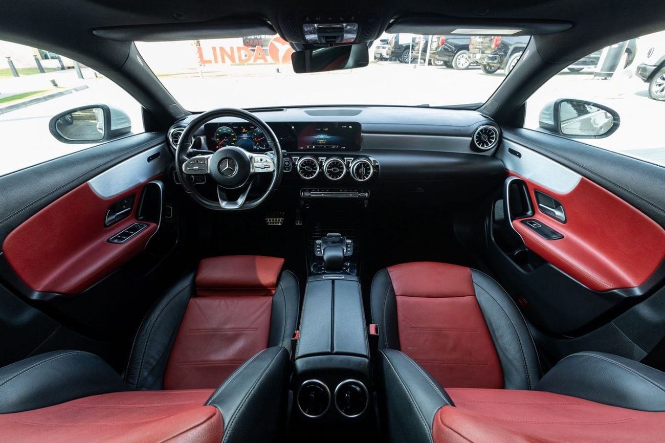 Mercedes Benz CLA250 Premium 2.0L 2022 Mercedes-Benz CLA 250 GCC Specs | Agency Warranty | Service Contract