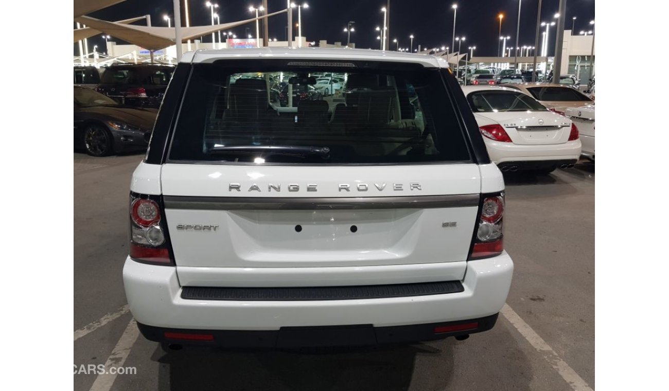 Land Rover Range Rover Sport SE Car good condition GCC services agency low km