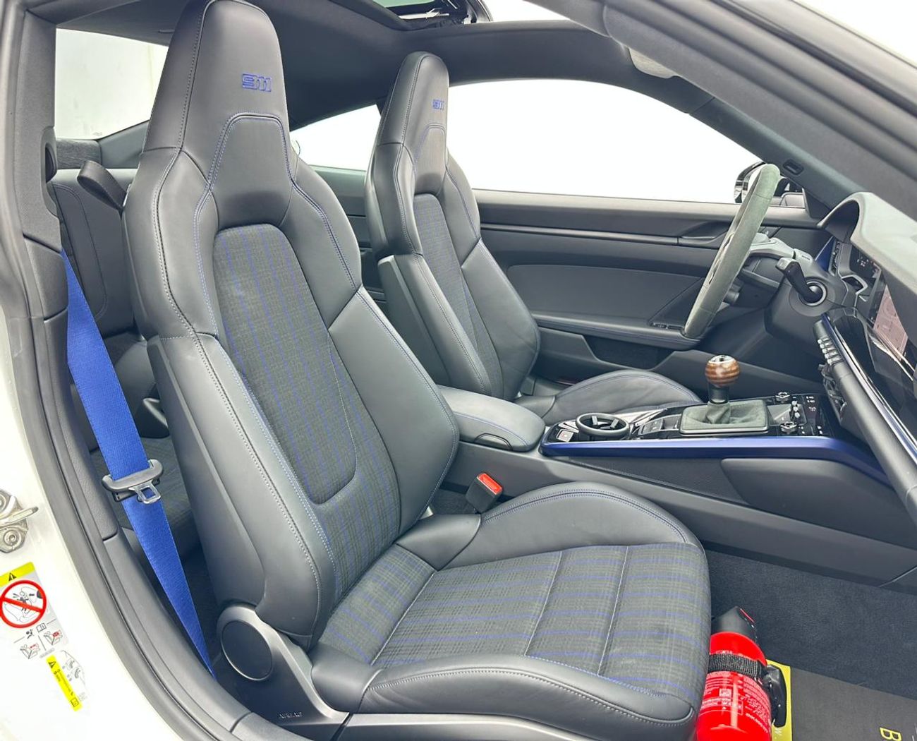 بورش 911 2025 Porsche 911 Carrera T, May/2028 Porsche Warranty, Porsche Full Service History, GCC