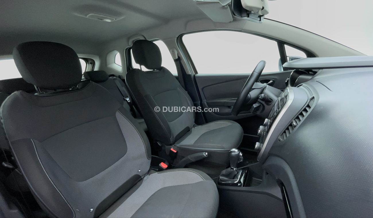 Renault Captur SE 1.2 | Zero Down Payment | Free Home Test Drive