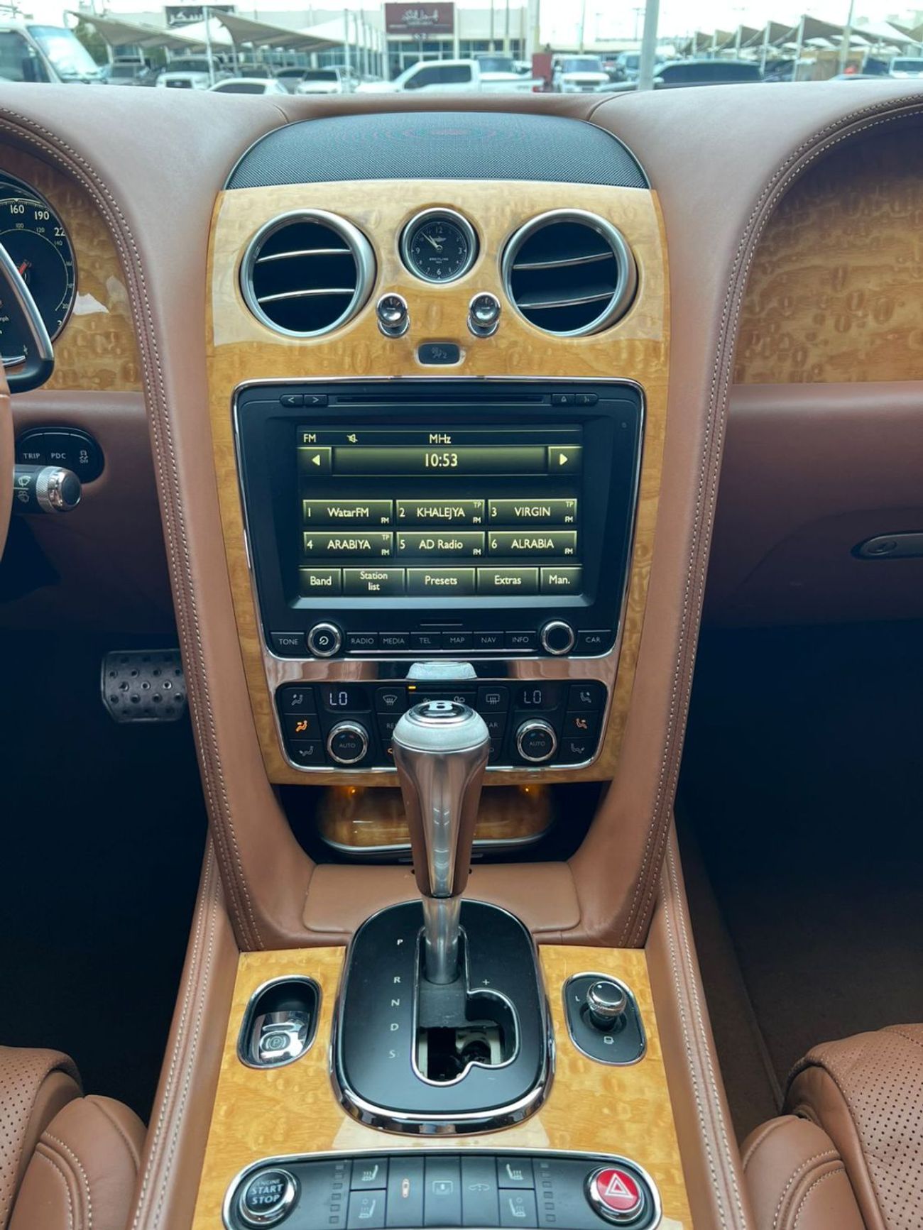 بنتلي فلاينج سبور BENTLEY FLYING SPUR TWINTURBO  2016.4.0L/V8