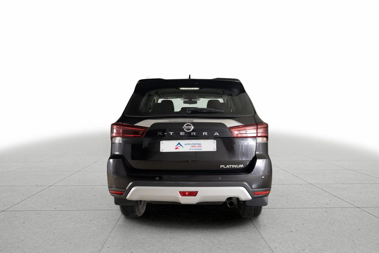 Nissan XTerra Platinum 2.5L 4WD PLATINUM 2.5