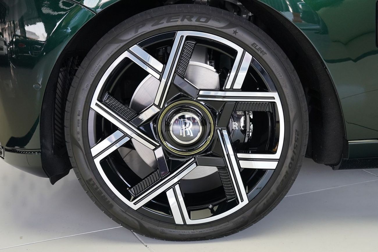 Rolls-Royce Cullinan BLACK BADGE