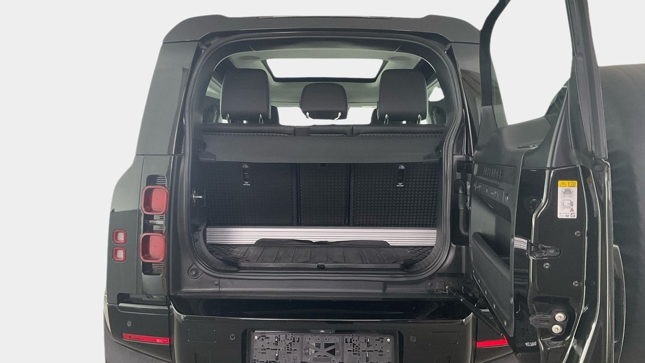 Land Rover Defender P400 90 SE 3.0L (5 Seater) P400 90 SE | Guaranteed Warranty | 0 Down Payment