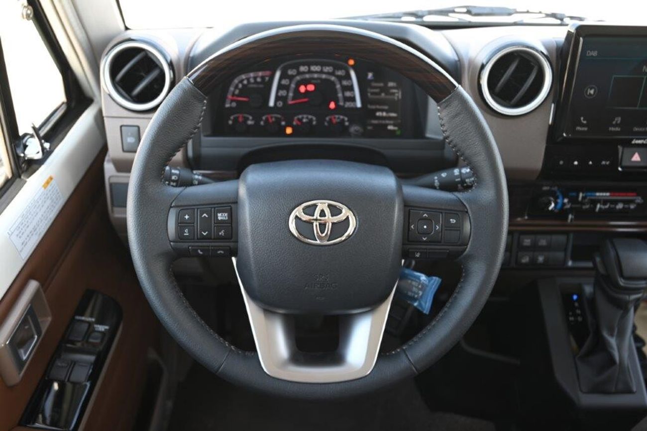تويوتا لاند كروزر 70 4.0L LAND CRUISER 70 HARD TOP 3DR 2024