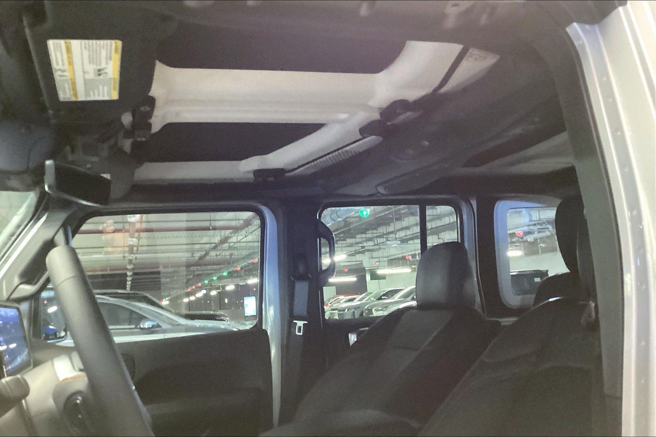 Jeep Wrangler Sahara Unlimited | National Day Celebration | Guaranteed Warranty | 0 Down Payment