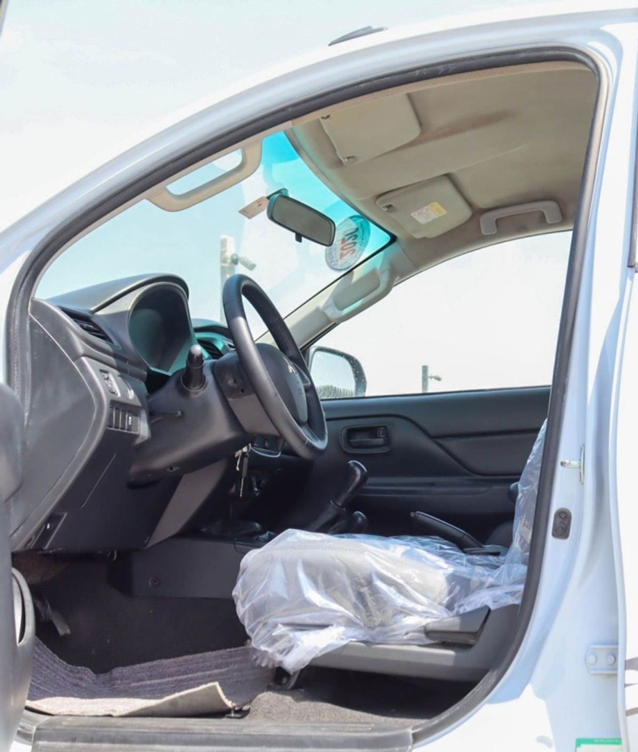 Mitsubishi L200 GLS 2.4L Mitsubishi L200 | 2.5 L | 2020 | GCC | Accident-Free | In Excellent Condition | 888 P.M