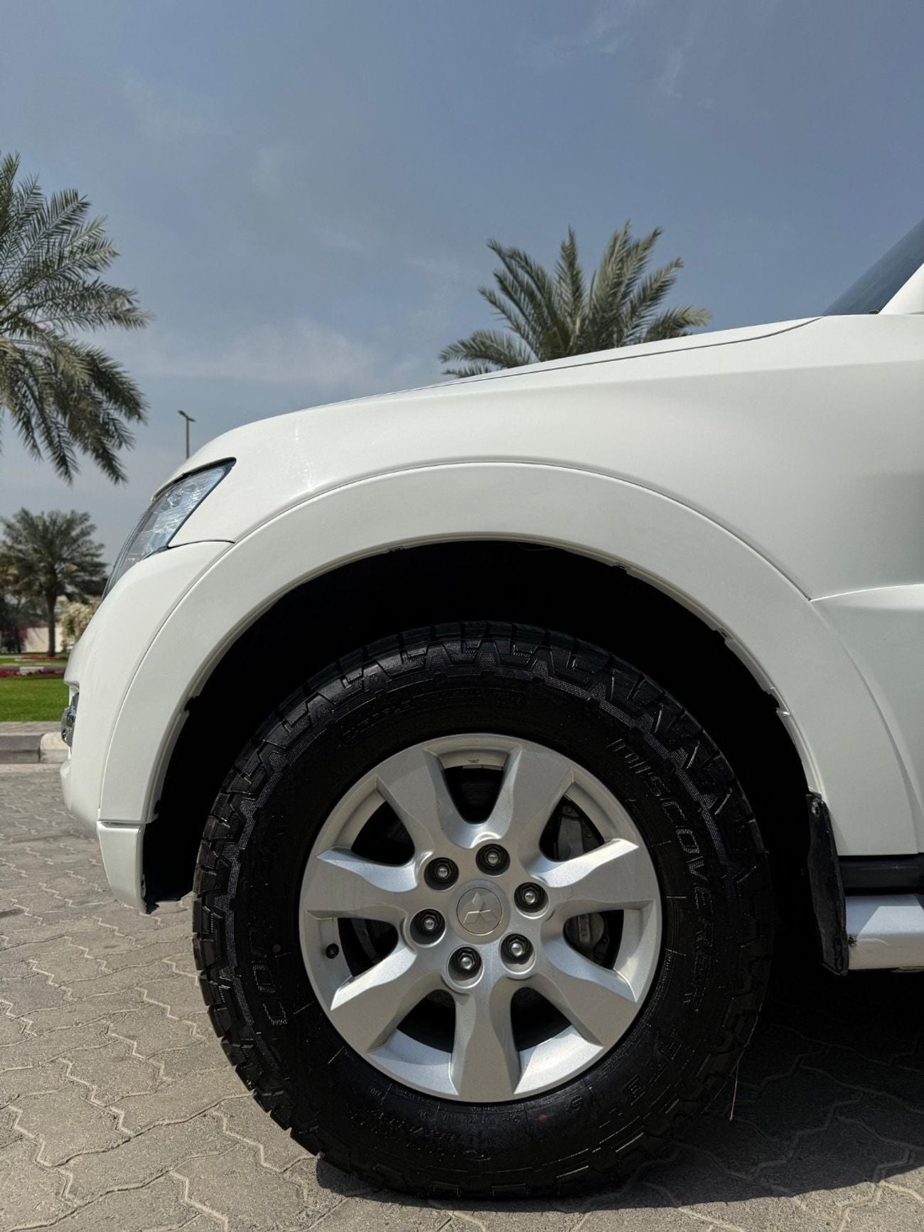 ميتسوبيشي باجيرو GLS MIDLINE