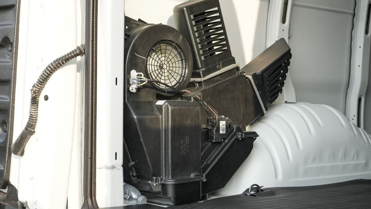 GMC Savana 3500 Extended Wheel Base GCC 2025 MY