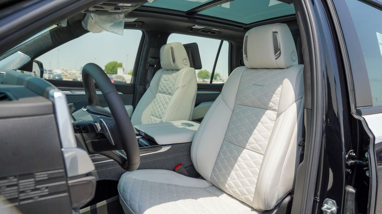 كاديلاك إسكالاد V SERIES Cadillac Escalade-V | 2026 | GCC Specs | Petrol | 6.2L Supercharged V8 | 682 HP | AWD