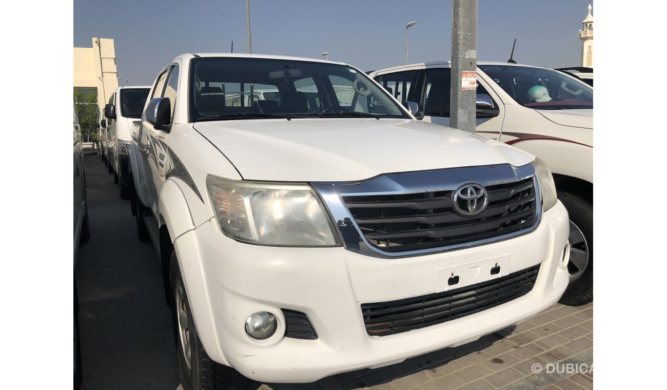 Toyota Hilux Toyota Hilux D/c Pick Up 4x4,Glx,model:2015. Free of accident with low mileage