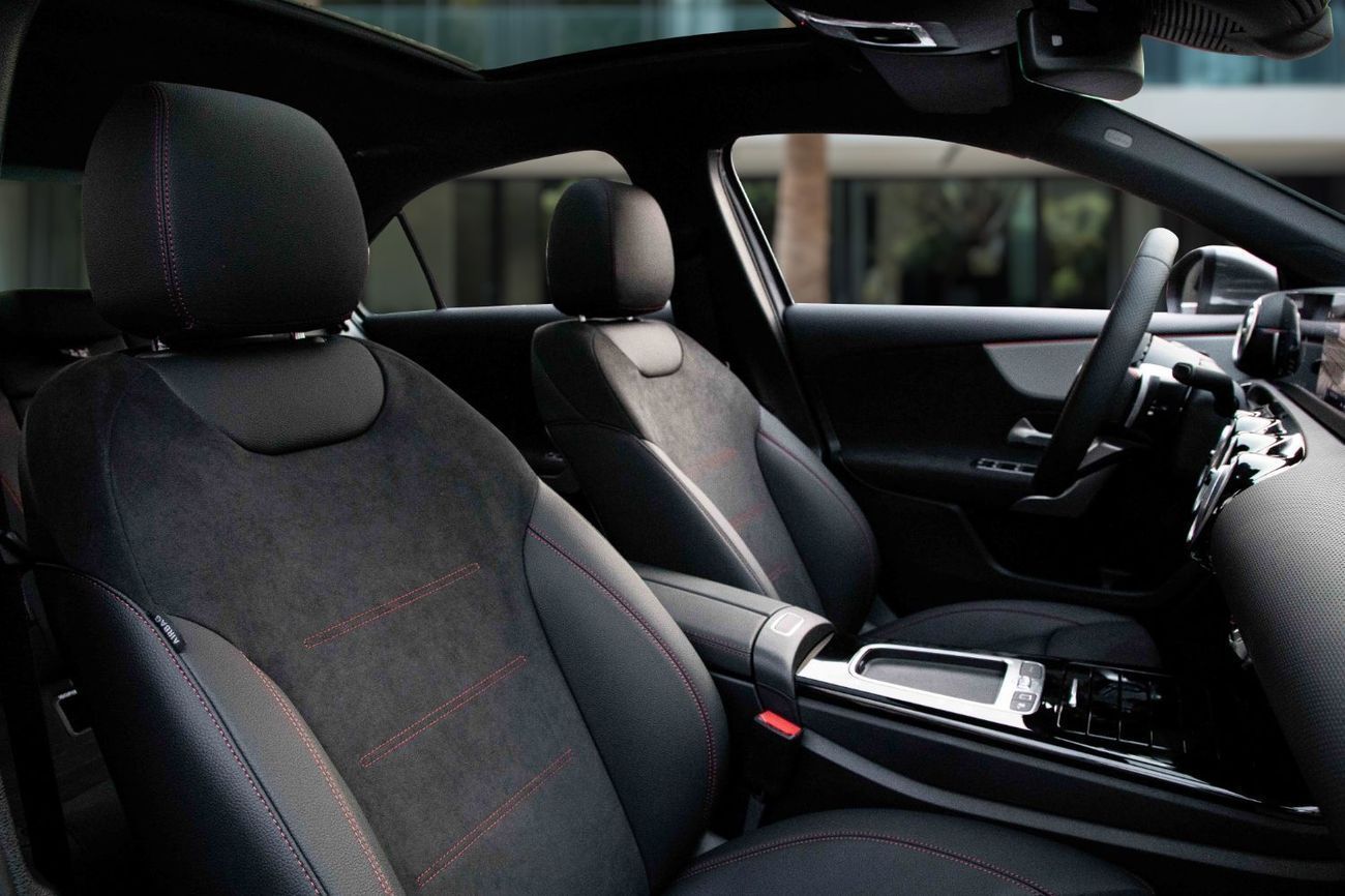 Mercedes-Benz A 200 A 200 AMG  | 3,329 P.M  | 0% Downpayment | A200 AMG NIGHT PACKAGE | Warranty!