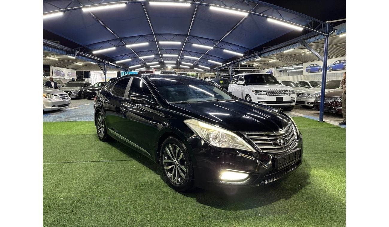 Hyundai Grandeur Hyundai Grandeur made in Korea in good perfect condition with 2.4 engine on leather interior mileage