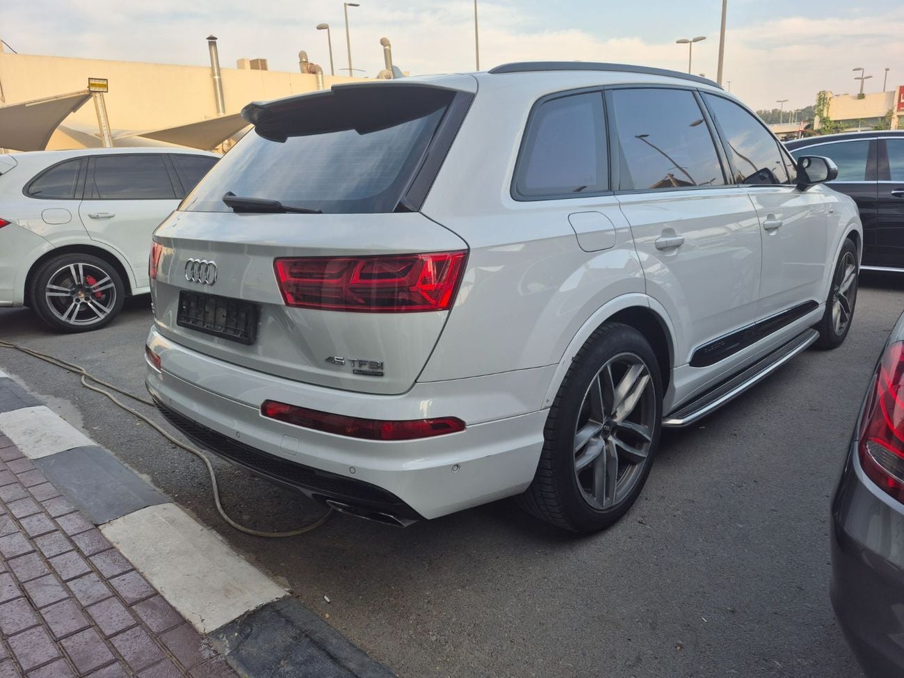Audi Q7 45 TFSI quattro S-Line 3.0L