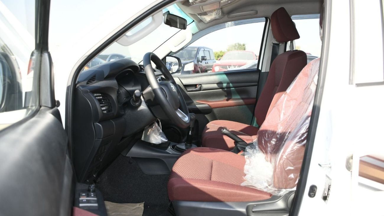 Toyota Hilux GL 2.4L Double Cab Utility