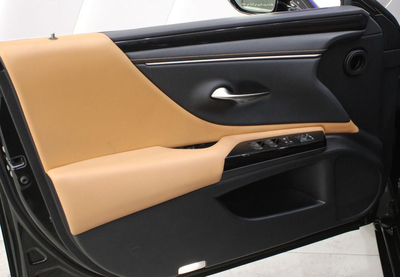 لكزس ES300h GCC // NO ACCIDENTS NO PAINT