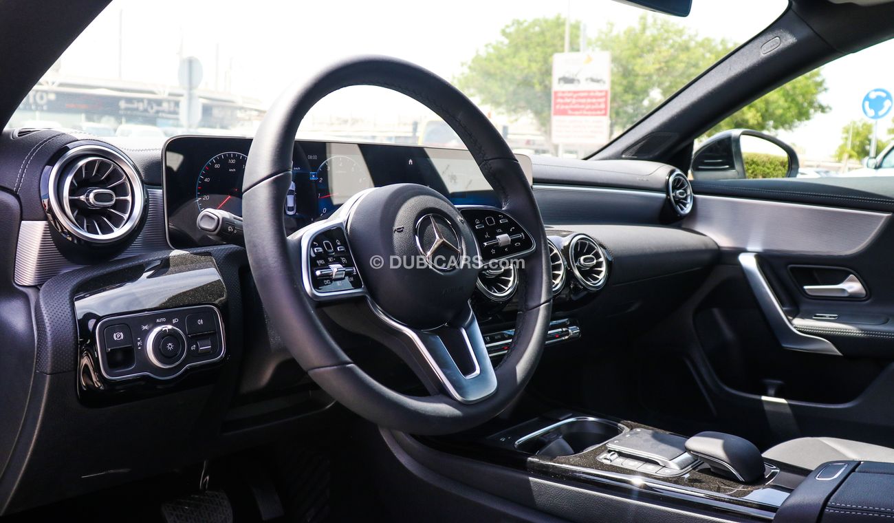 Mercedes-Benz CLA 200