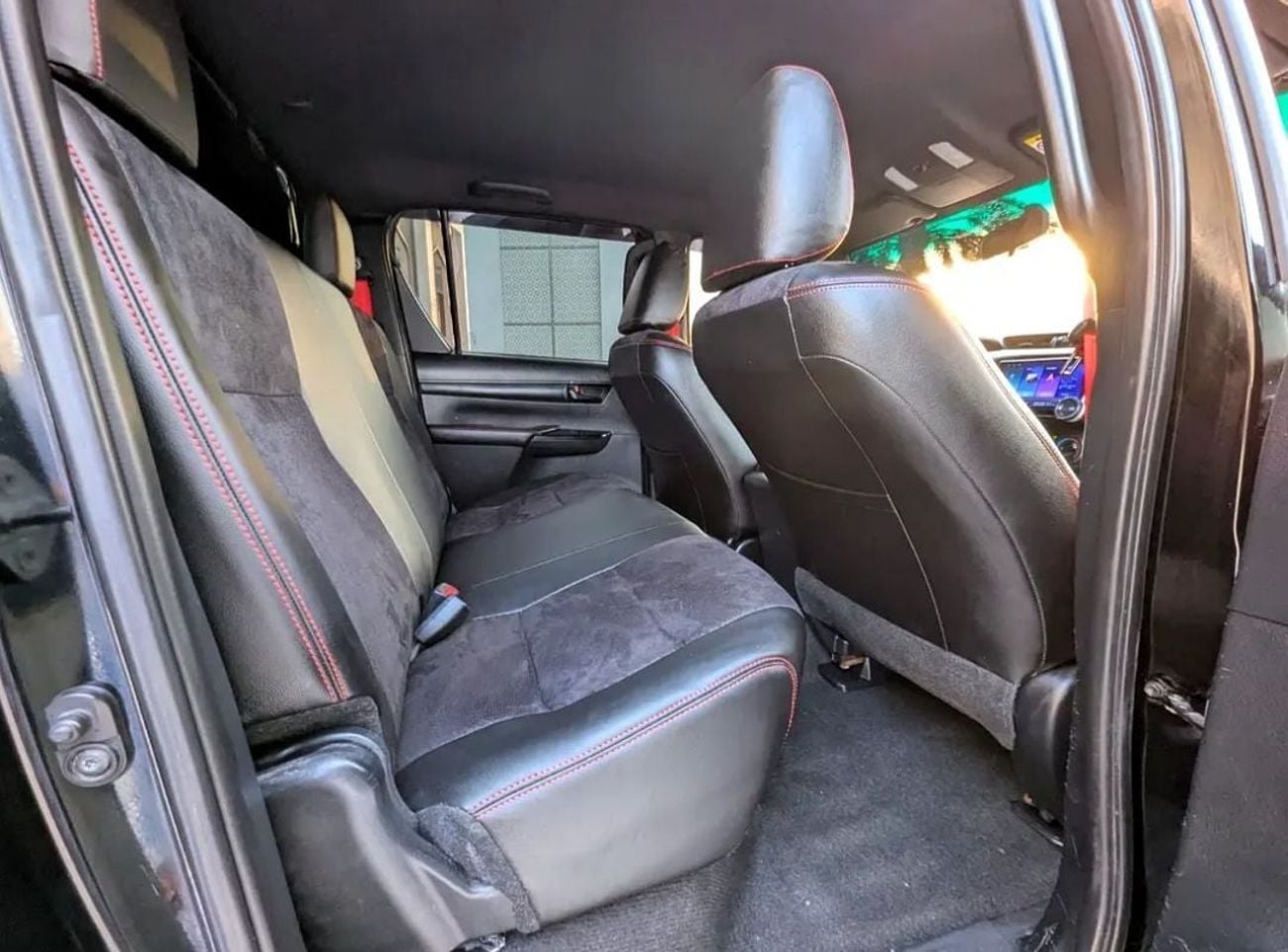 Toyota Hilux ADVENTURE Toyota Hilux double Cabin off Road pickup 2021Model year Facelifted to 2026 2.7L