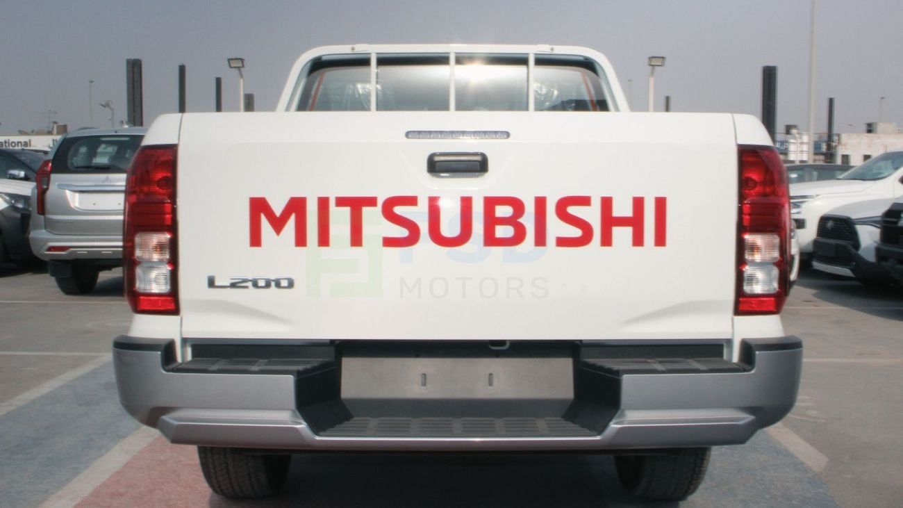 Mitsubishi L200 Mitsubishi L200 2.4L Petrol GLS DCAB 4WD 5MT Chrome Package MY-2025