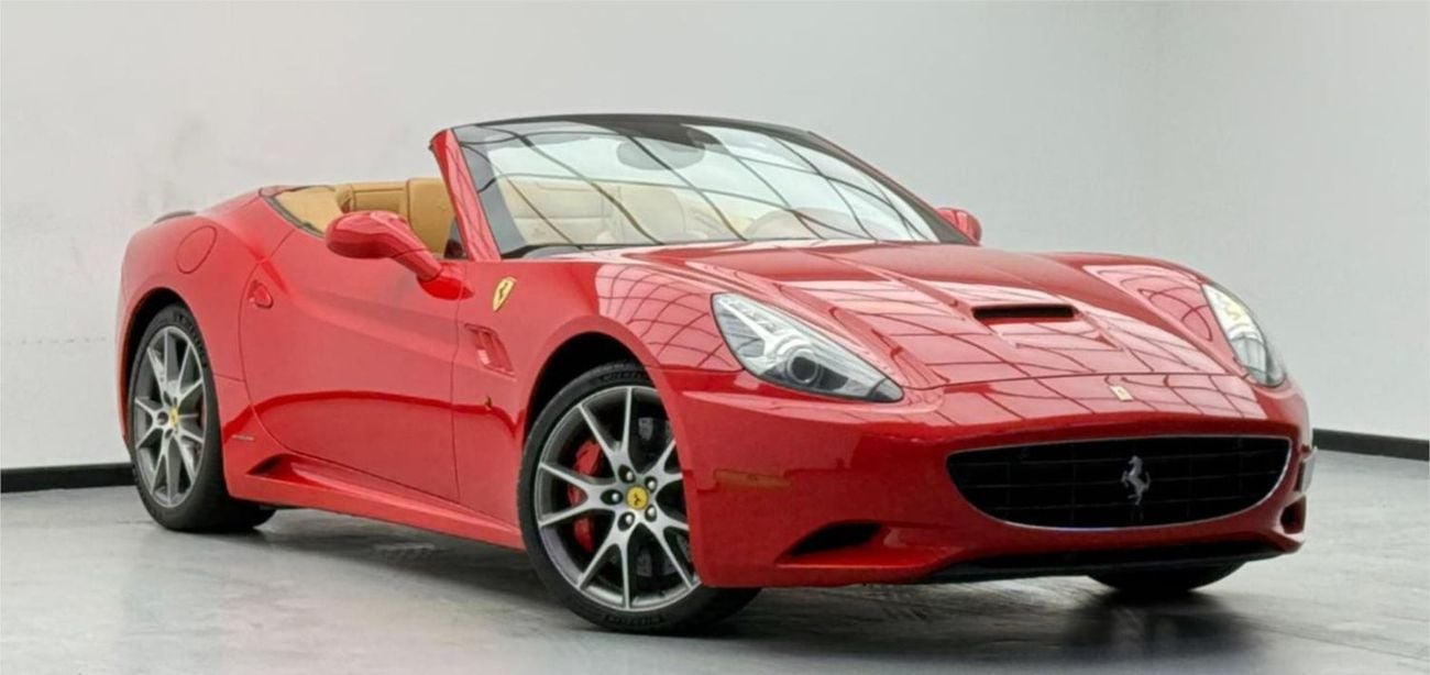 Ferrari California Std 4.3L (460 HP) 2013 Ferrari California, Ferrari Full Service History, Excellent Condition, GCC