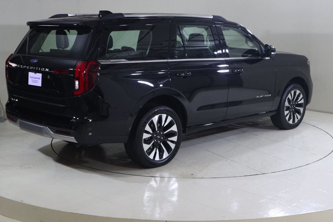 Ford Expedition PLATINUM PN225 /AL TAYER MOTORS / AL QOUZ SHOWROOM