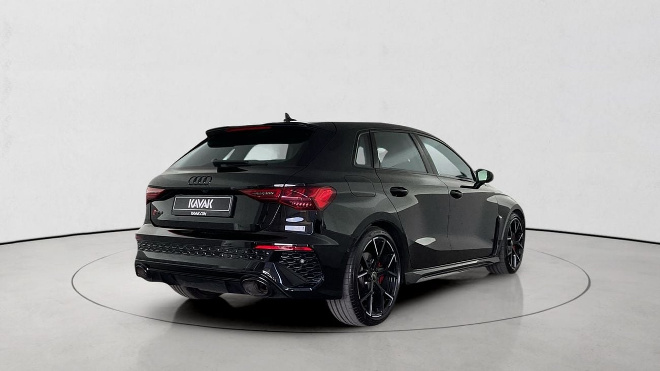 أودي RS3 TFSI quattro | شامل الضمان | 0 ﺪﻔﻋﺓ ﺃﻮﻟﻯ