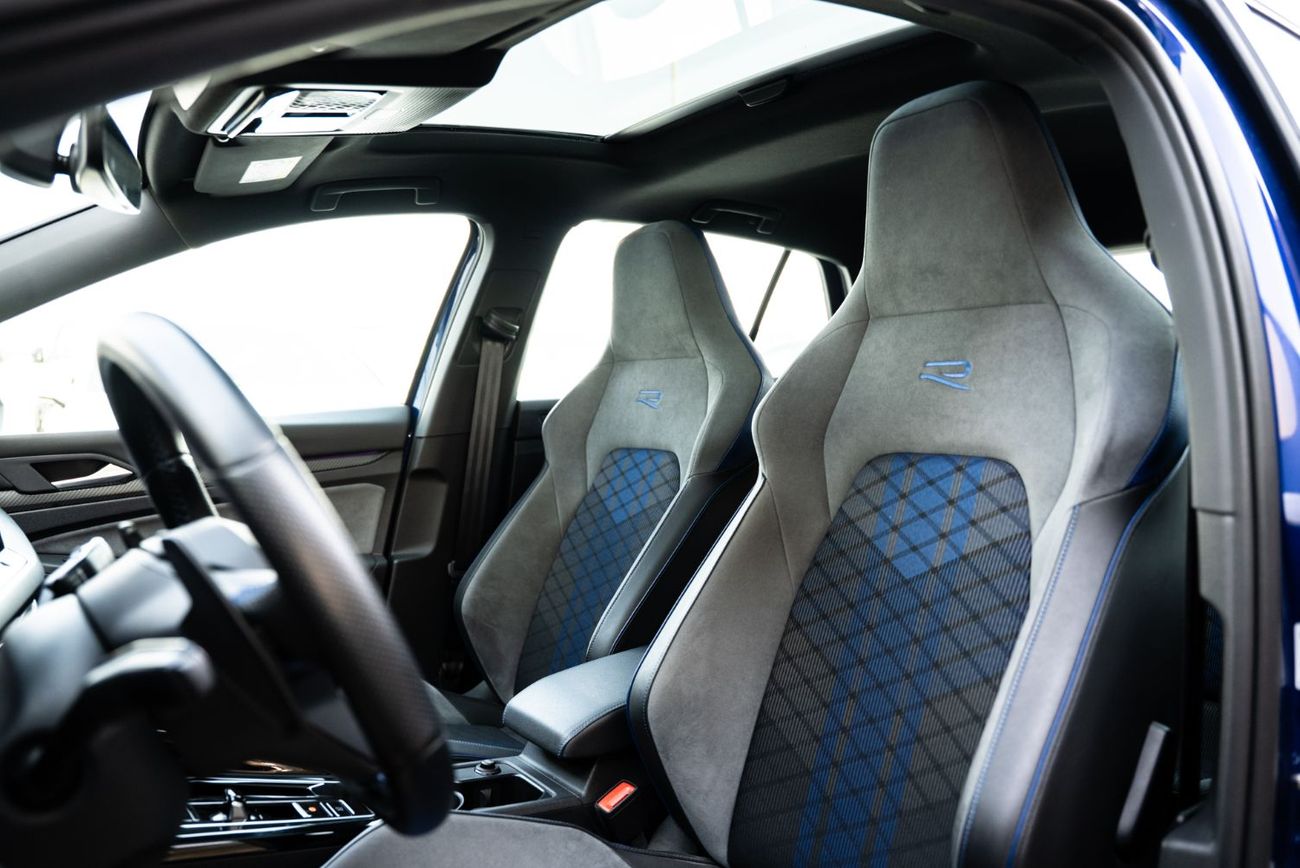 فولكس واجن جولف ار 2023 Agency Warranty Full Service History GCC Low Mileage