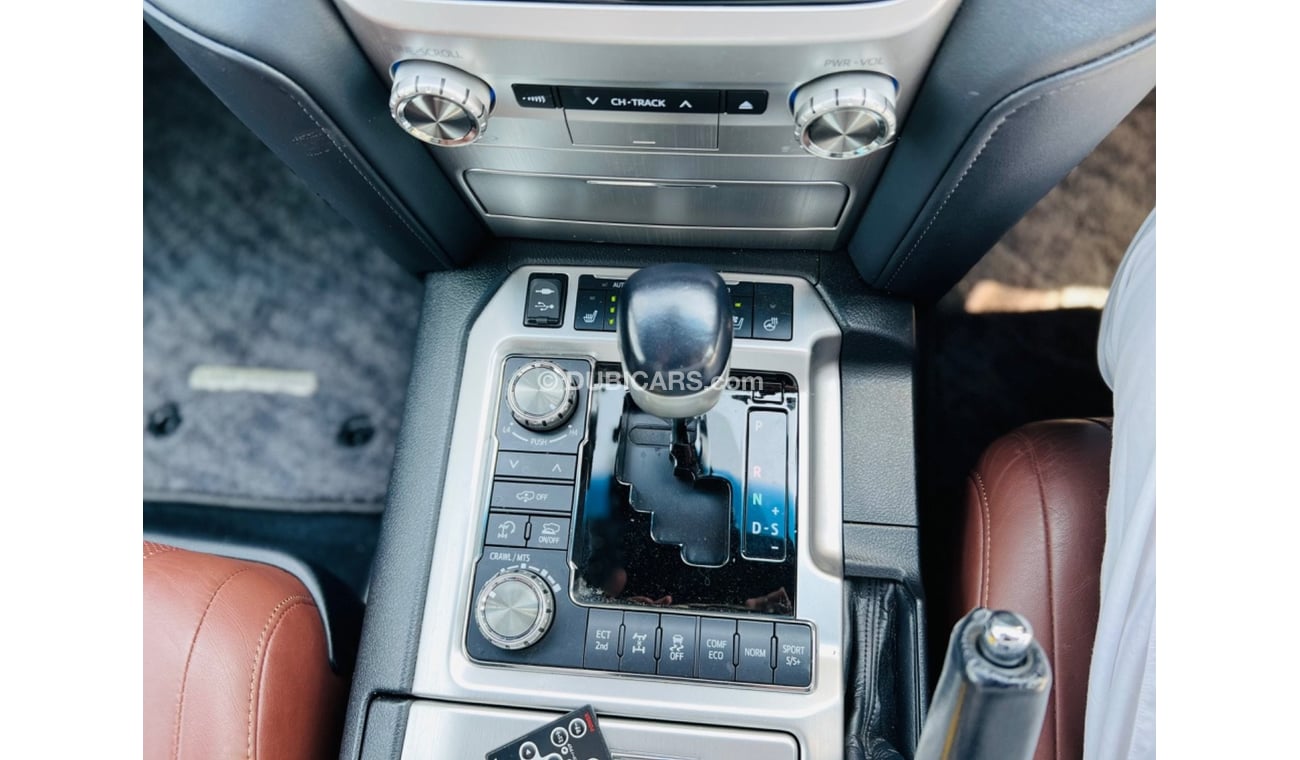 تويوتا لاند كروزر