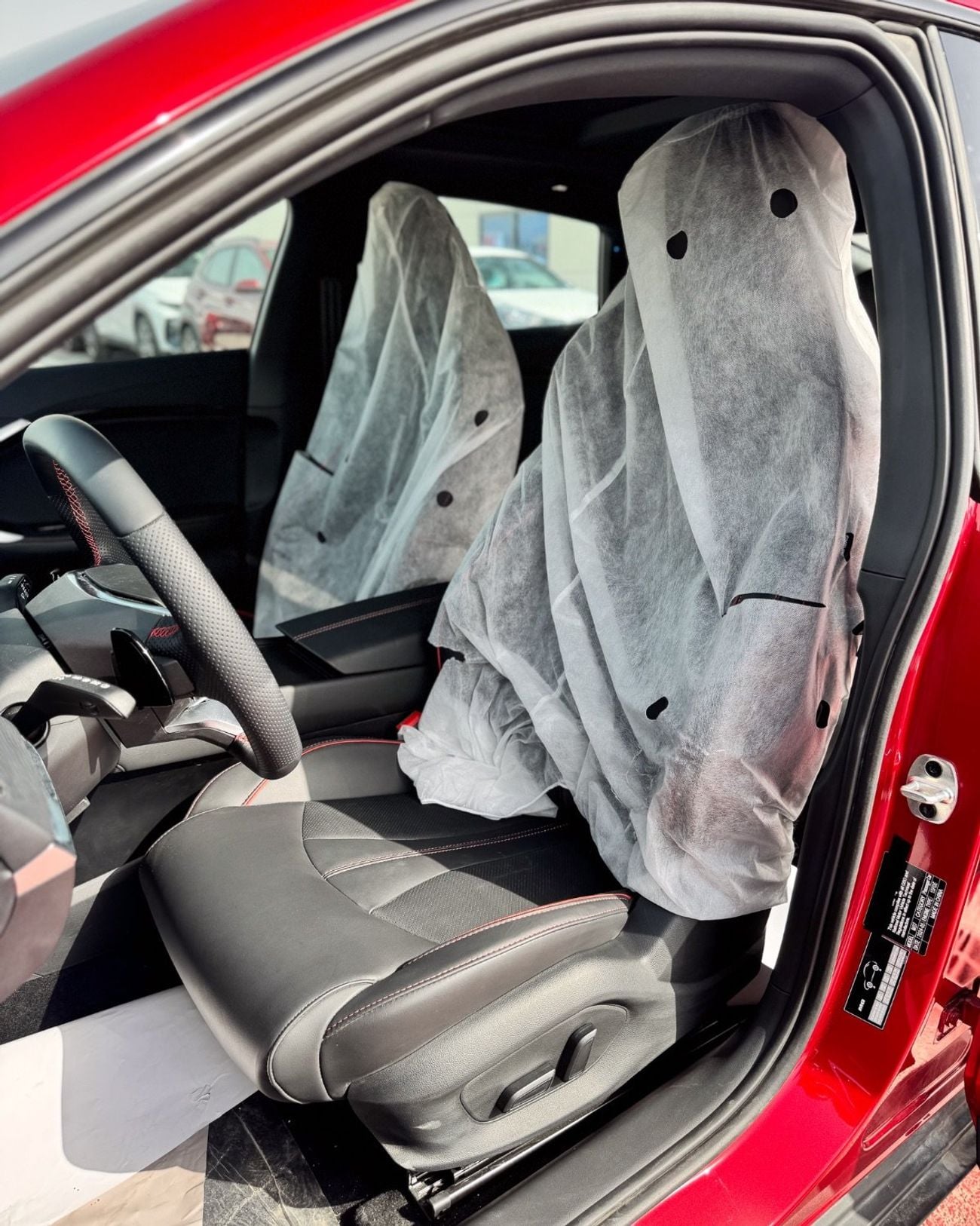 أم جي 7 - *MG 7 *1.5 TURBO* *2025   :*  - - *أهم المواصفات* : | - كراسي جلد سبور و كهربااء  - عدادات ديجيتل 