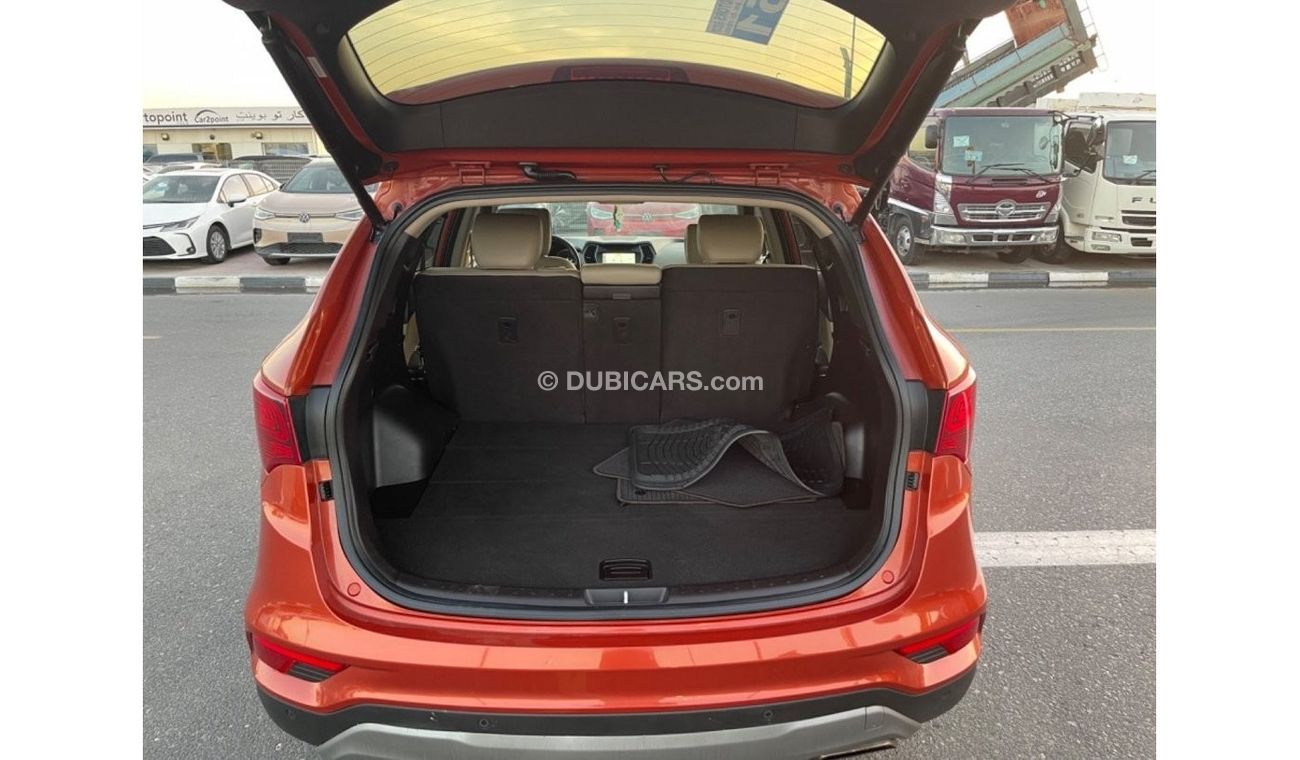 Hyundai Santa Fe 2017 HYUNDAI SANTAFE PANORAMIC 4CAMERA FULL OPTIONS