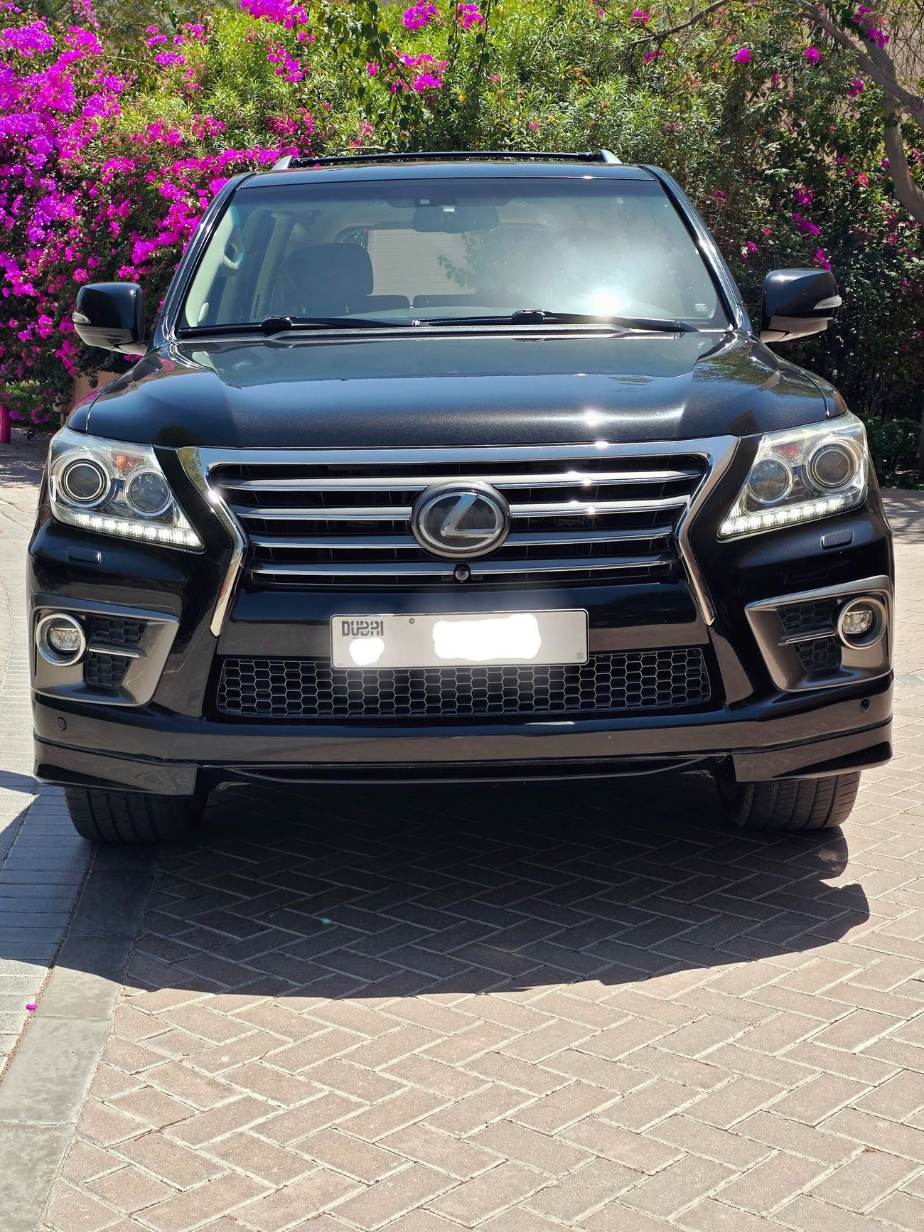 Lexus LX 570 Signature 5.7L
