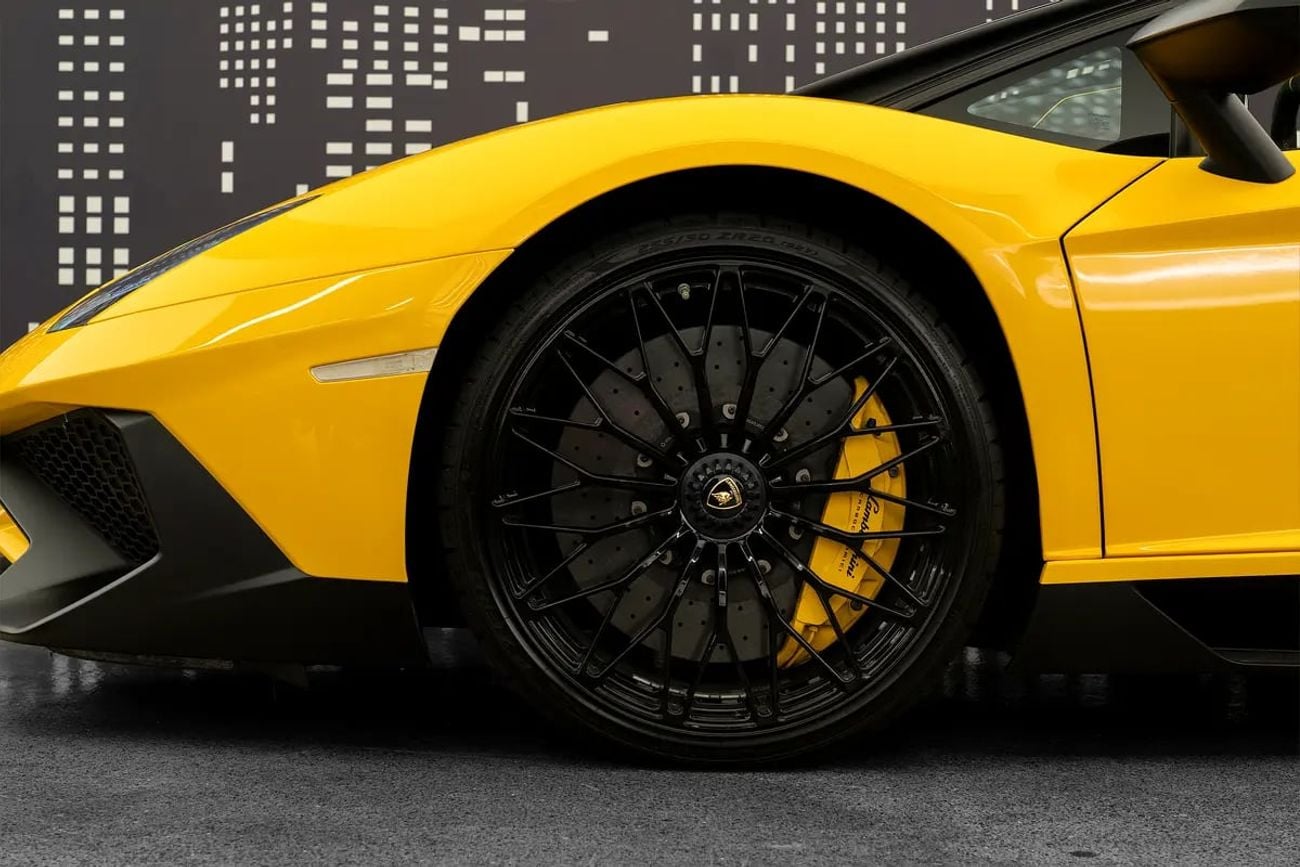 لامبورغيني أفينتادور رودستر LAMBORGHINI | AVENTADOR SV ROADSTER LP750_4 | GCC SPECS